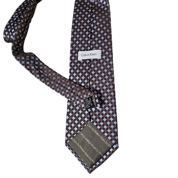 Calvin Klein Silk Tie - Picture 3 of 8